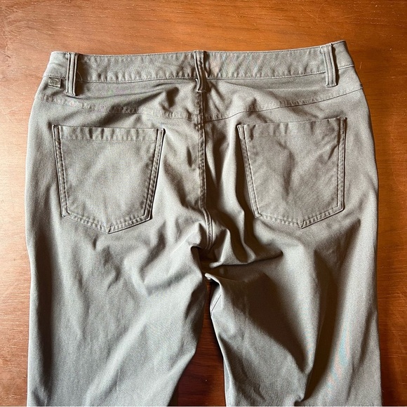 Lululemon men’s ABC pant. Size 32. - Picture 7 of 11